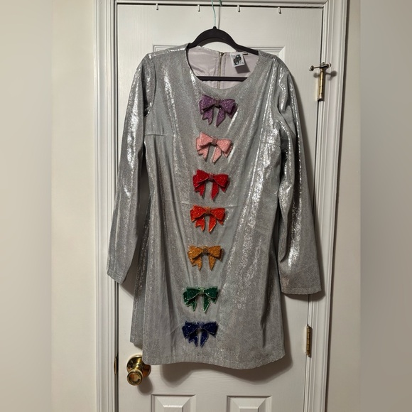 QUEEN OF SPARKLES Silver Mini Dress with Colorful Bows size XL - Picture 4 of 10